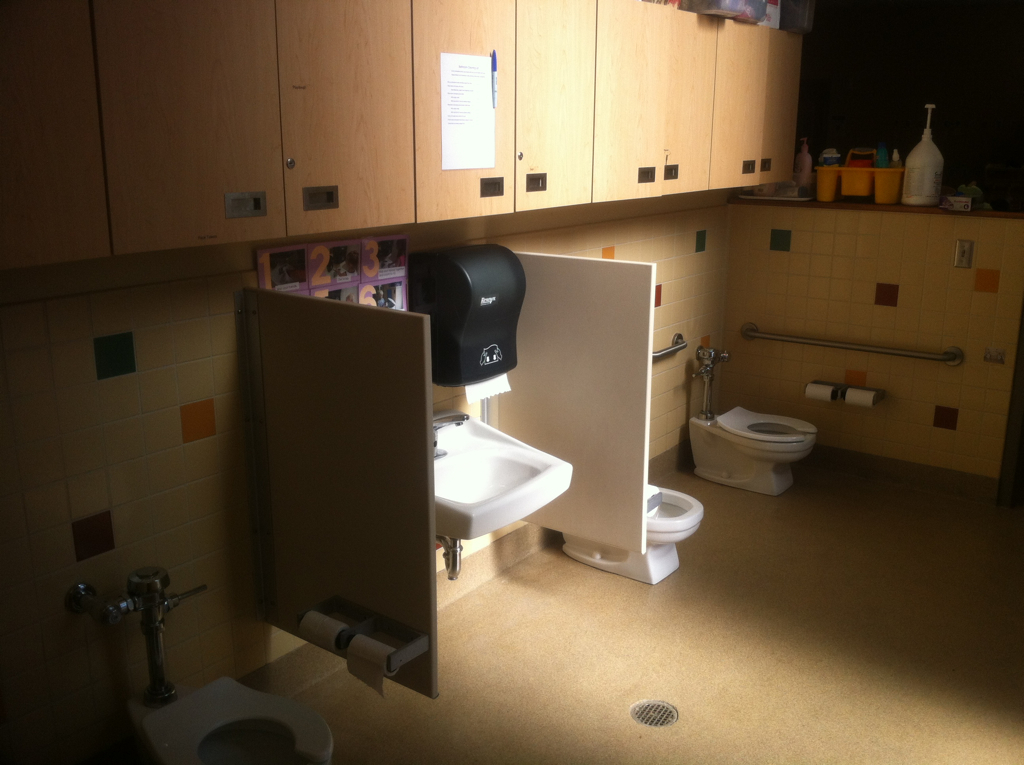 Shared Bathroom Between Preschool Classrooms I Like The Idea But